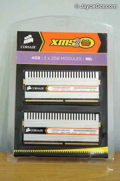 corsair_twin2x4096_02.jpg