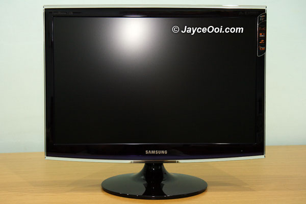samsung_t220_01.jpg